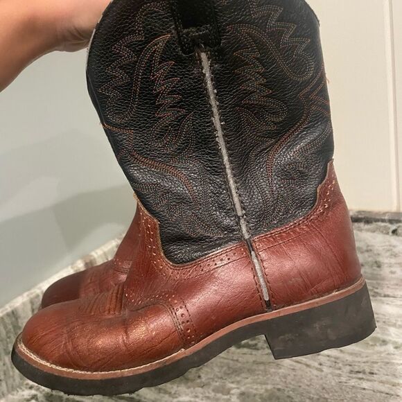 Ariat Western Boots - Picture 7 of 9
